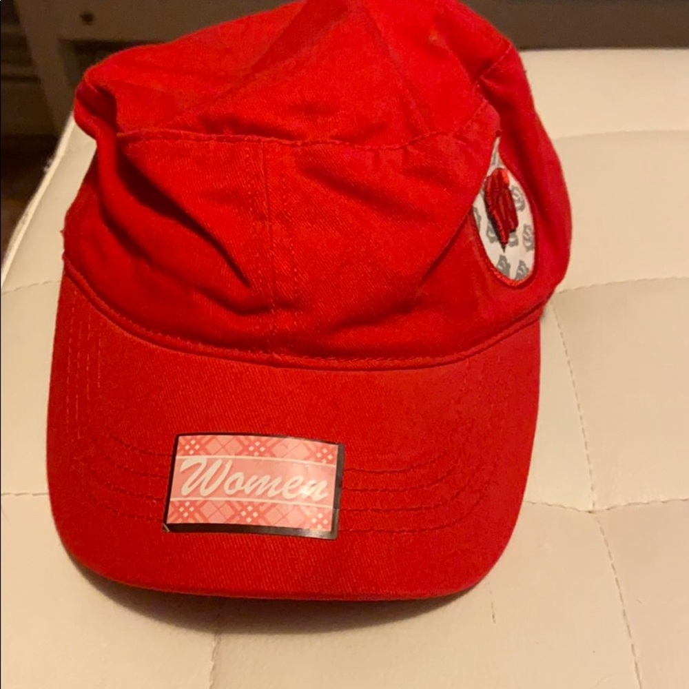 NWT women’s badger hat (cadet style)